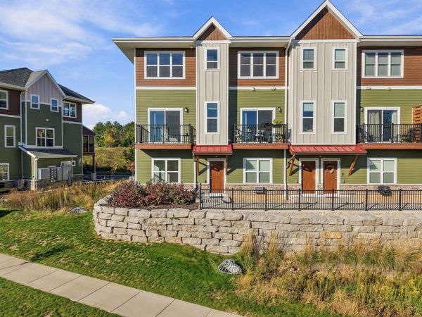 2674 Notre Dame Drive, Unit 101, Fitchburg, WI 53711