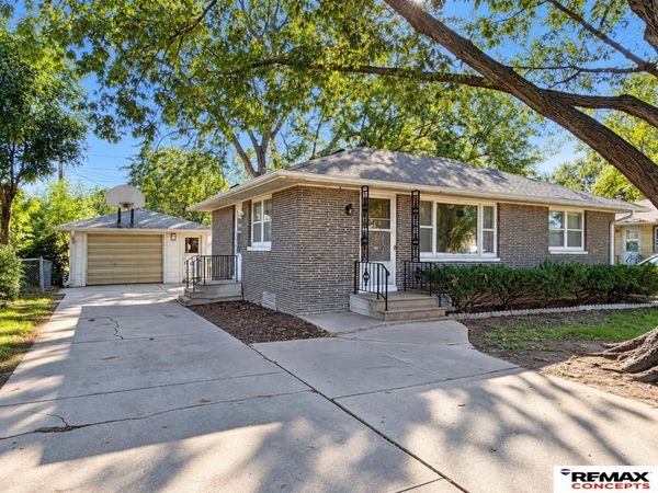 924 N 55th Street, Lincoln, NE 68504