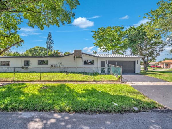 5000 ADAMS Street, Hollywood, FL 33021