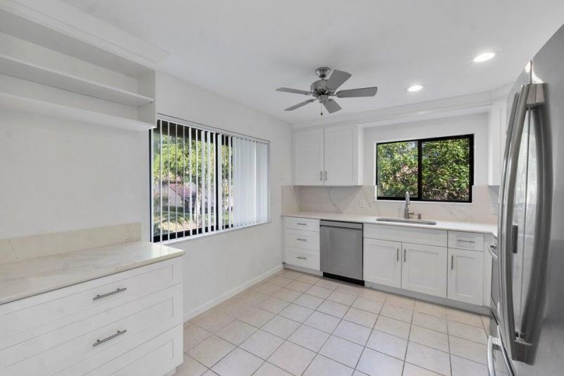 5720 Coach House Circle, Unit E, Boca Raton, FL 33486 Photo