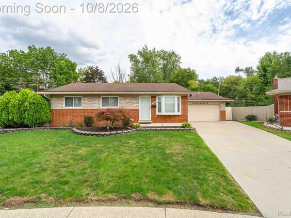 33552 Klein Circle, Fraser, Mi 48026