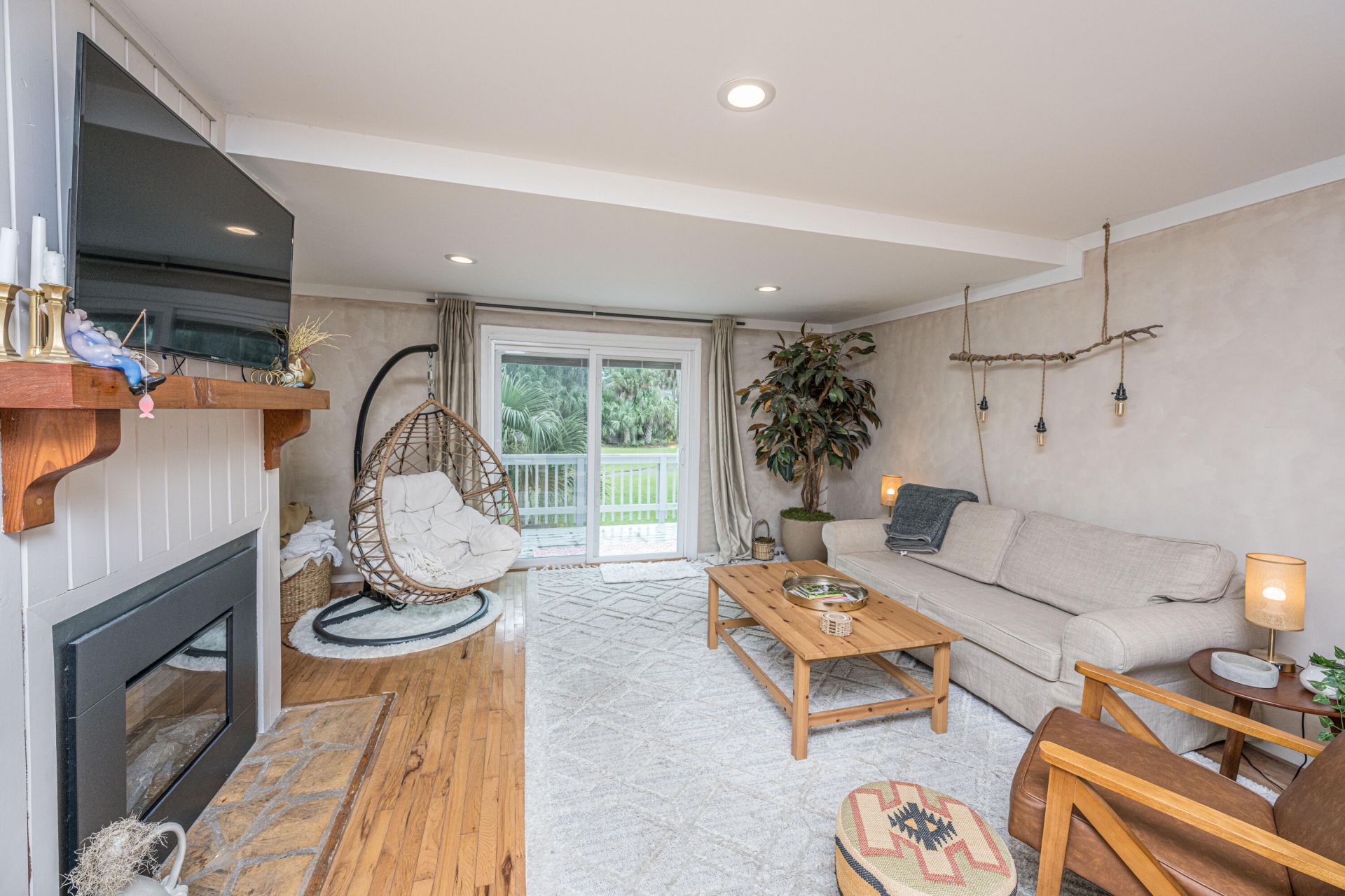 282 Driftwood Lane Photo 6
