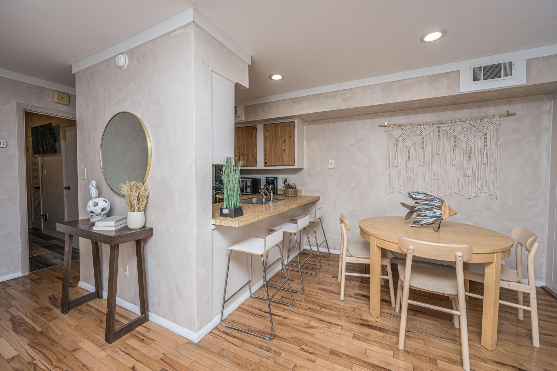 282 Driftwood Lane Photo 8