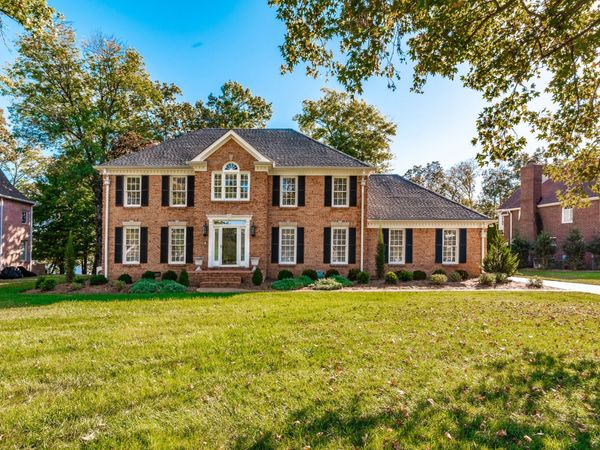 214 Woodlake Dr , Gallatin, TN 37066