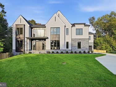 2101 GRAYSON PLACE, FALLS CHURCH, VA 22043