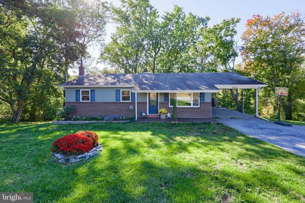 1011 MANADA GAP ROAD, GRANTVILLE, PA 17028