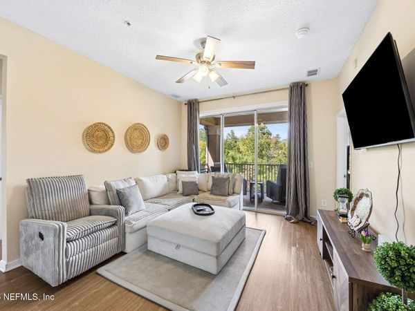 8601 BEACH Boulevard, Unit 1223, Jacksonville, FL 32216