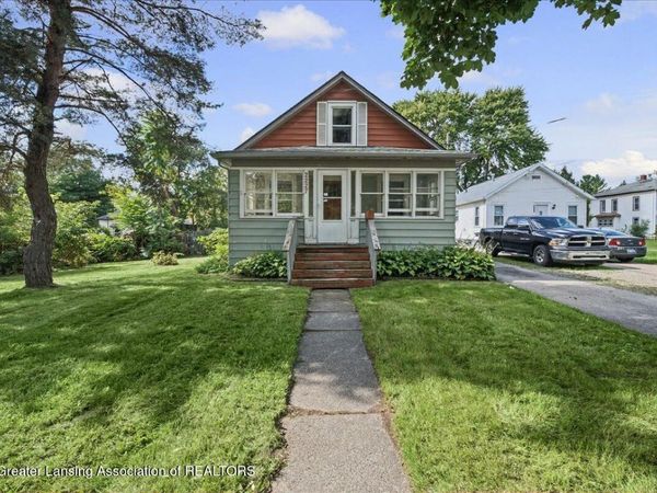 2227 Turner Road, Lansing, MI 48906