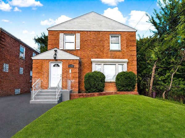2042 W 76th Street , Chicago, IL 60620