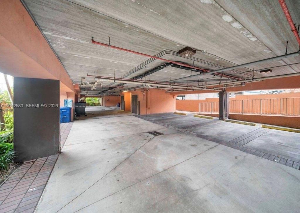 9008 Collins Ave , Unit 402, Surfside, FL 33154 Photo