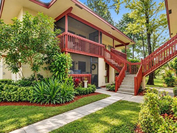 2018 NW 43rd Ter , Unit 8, Lauderhill, FL 33313