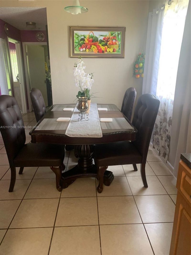 300 Nottingham Cir , Unit J, Greenacres, FL 33463 Photo