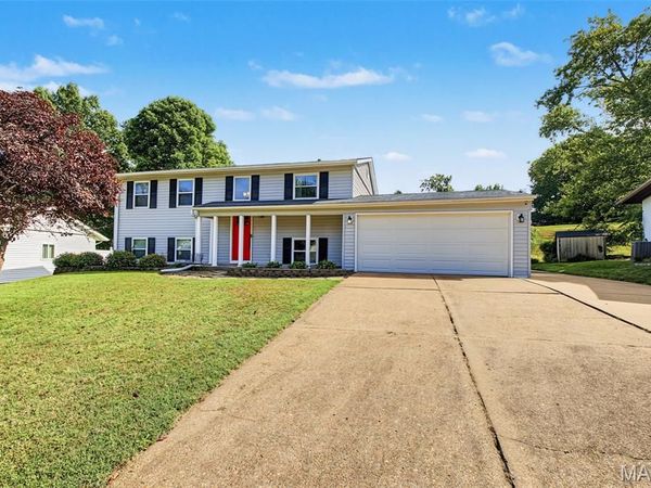 1230 Pine Trail, Fenton, MO 63026