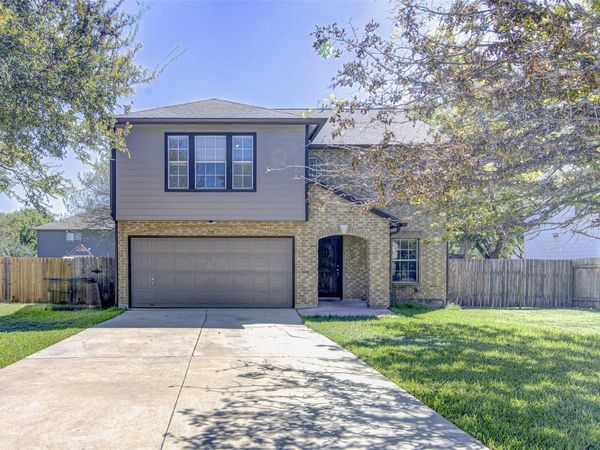 130 Wild Buffalo DR, Kyle, TX 78640