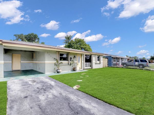 1420 NW 33RD Way, Lauderhill, FL 33311