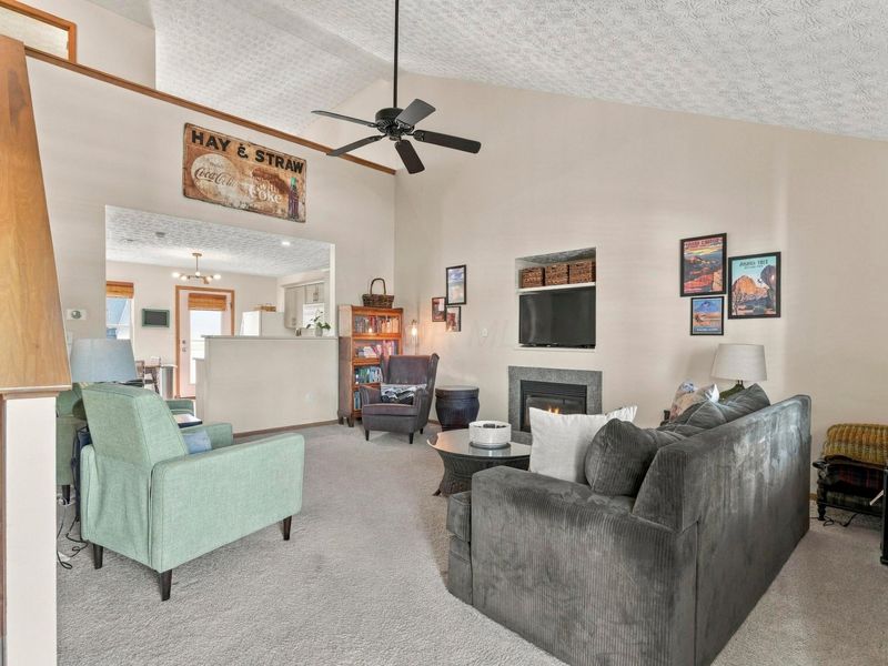 2998 Dustins Way, Unit 68, Columbus, OH 43228 Photo 7