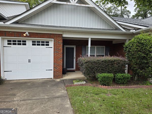6880 Tara Oaks Drive, Riverdale, GA 30274