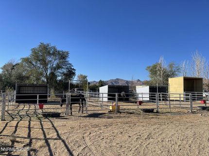 31 Amanette Way, Yerington, NV 89447 Photo