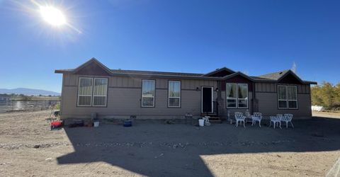 31 Amanette Way, Yerington, NV 89447 Photo