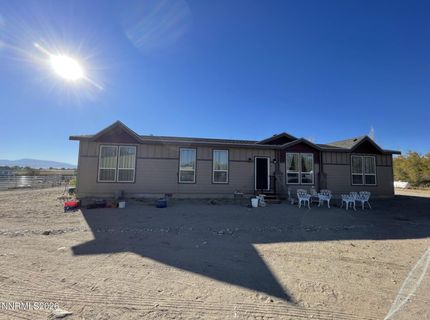 31 Amanette Way, Yerington, NV 89447 Photo