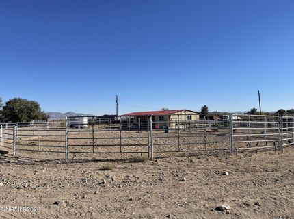 31 Amanette Way, Yerington, NV 89447 Photo