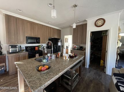 31 Amanette Way, Yerington, NV 89447 Photo