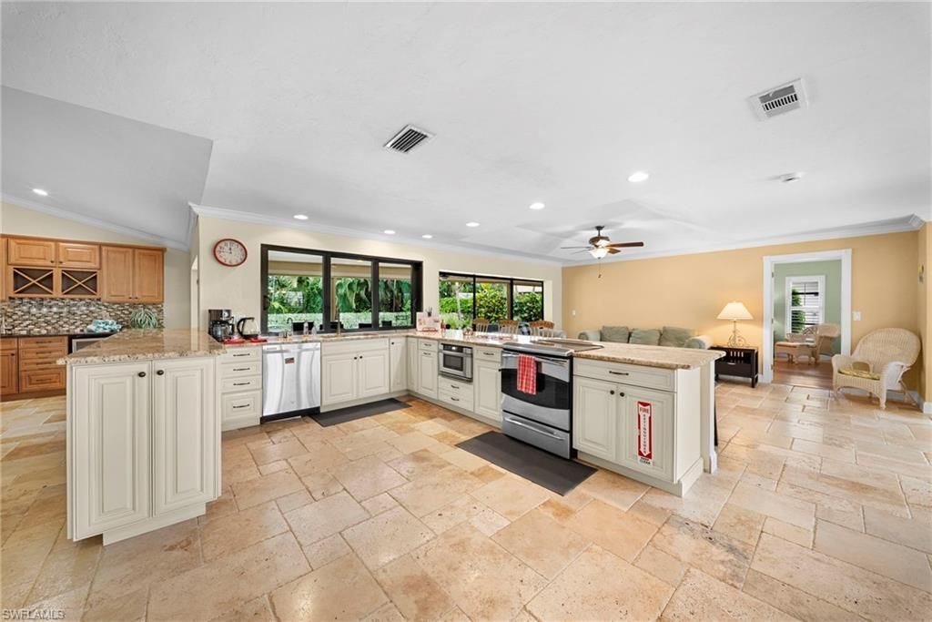 2171 Kings Lake Blvd , Naples, FL 34112 Photo