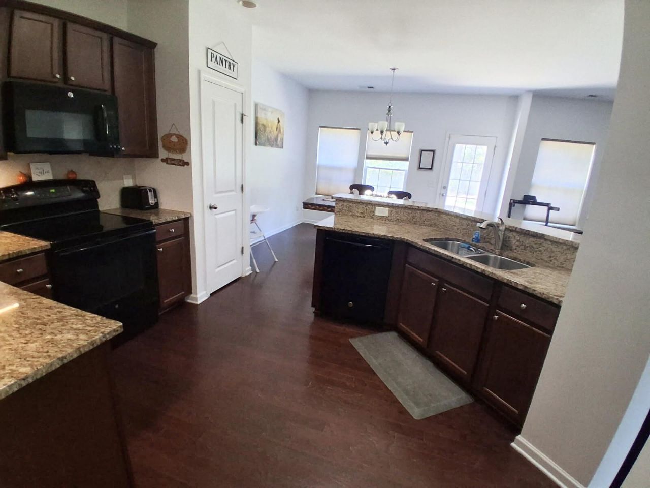 440 Rockville Road Photo 9