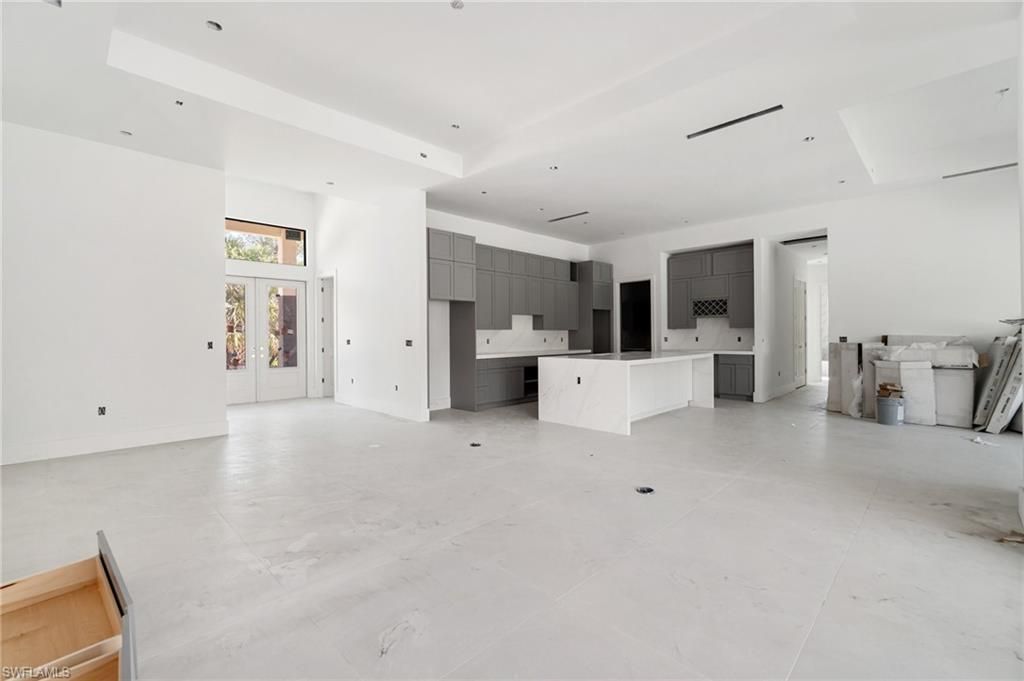 721 Golden Gate Blvd W, Naples, FL 34120 Photo