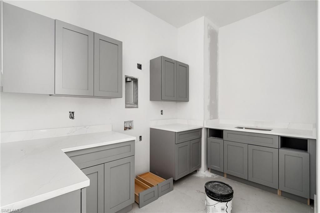 721 Golden Gate Blvd W, Naples, FL 34120 Photo