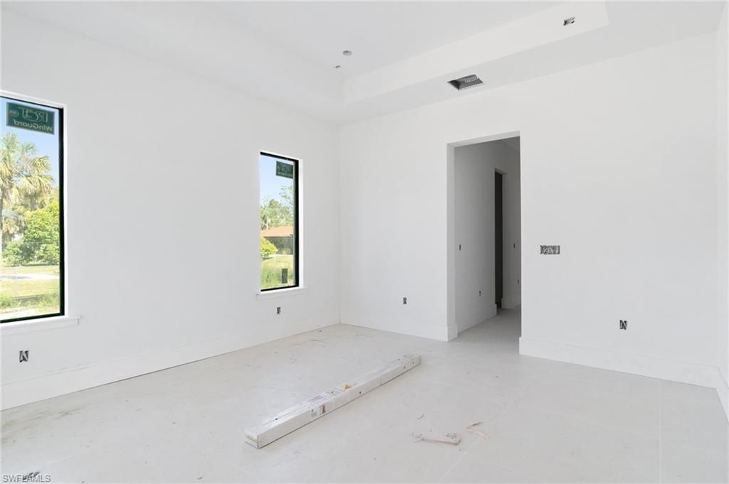 721 Golden Gate Blvd W, Naples, FL 34120 Photo