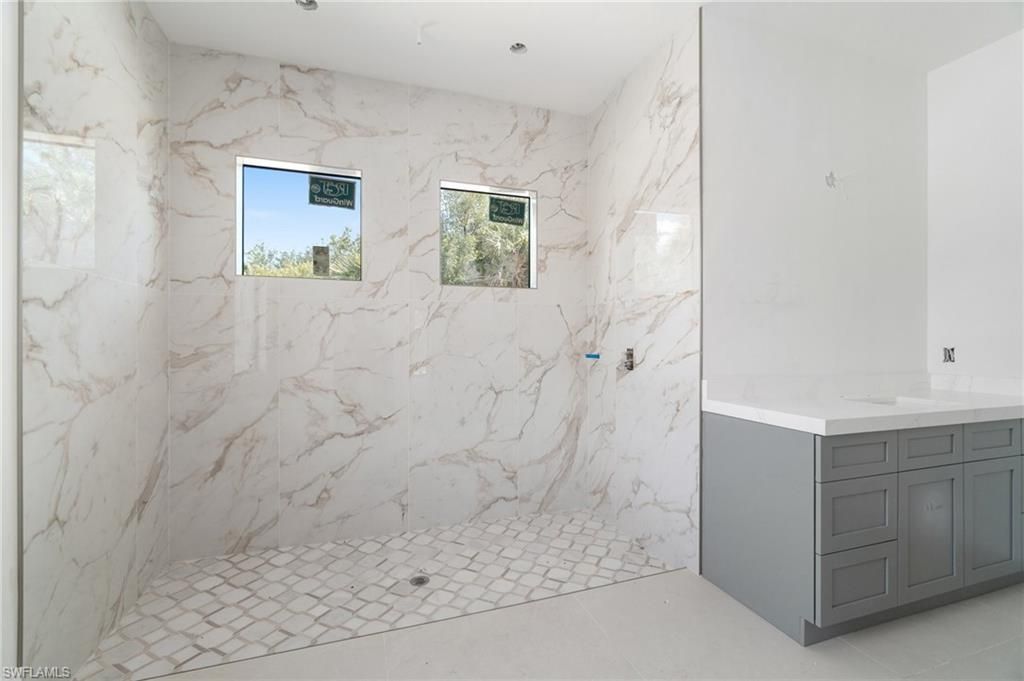 721 Golden Gate Blvd W, Naples, FL 34120 Photo