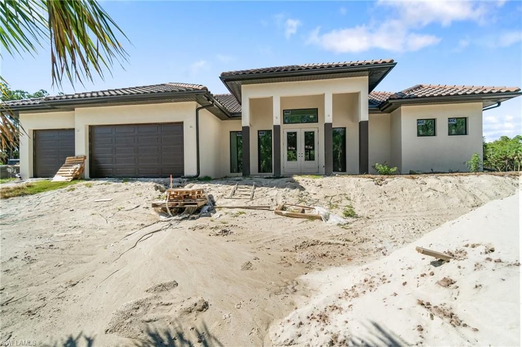721 Golden Gate Blvd W, Naples, FL 34120 Photo
