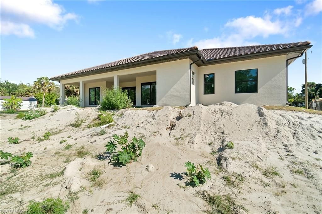 721 Golden Gate Blvd W, Naples, FL 34120 Photo
