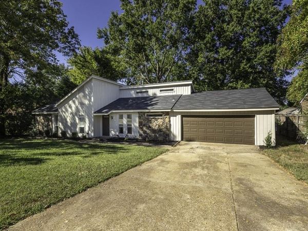 5629 RIDGETOP DR, Horn Lake, MS 38637