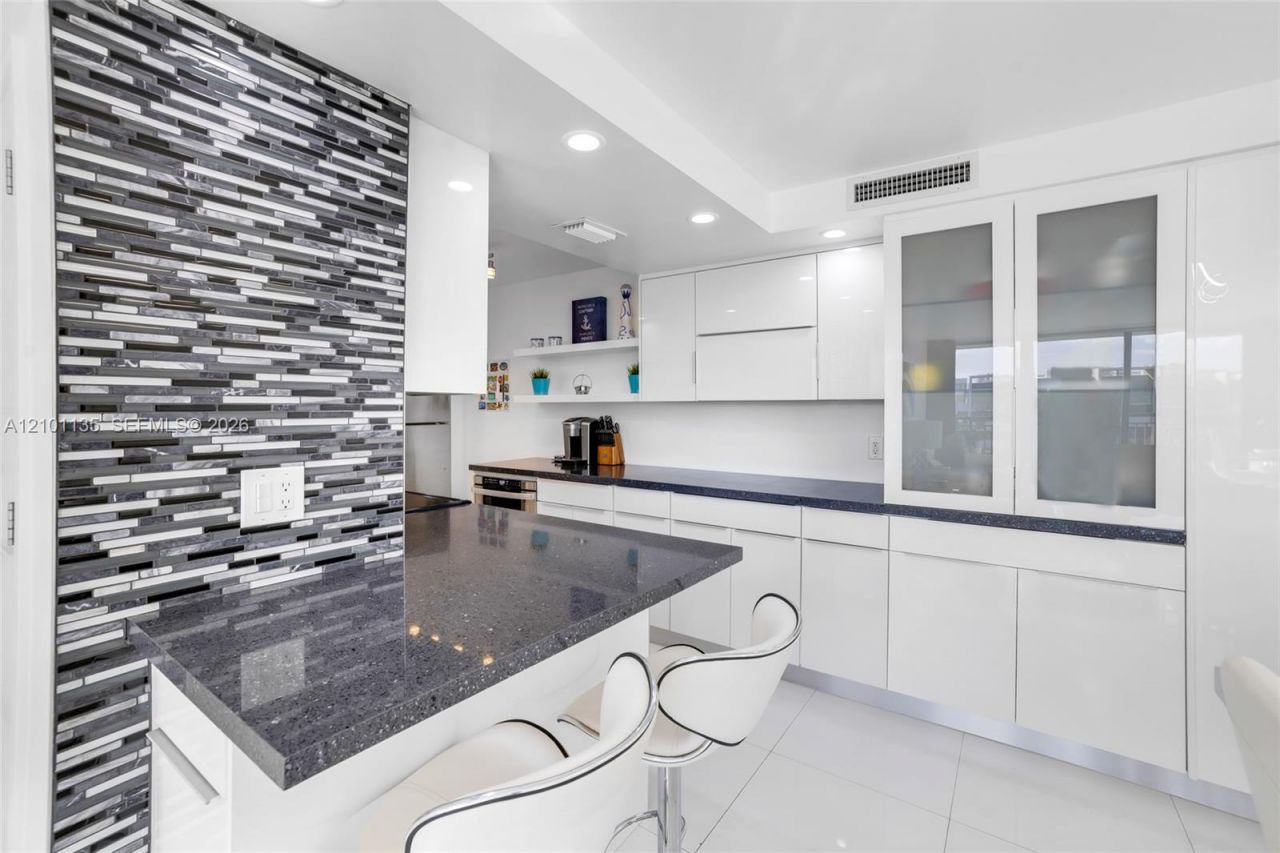 3031 N Ocean Blvd , Unit 604, Fort Lauderdale, FL 33308 Photo