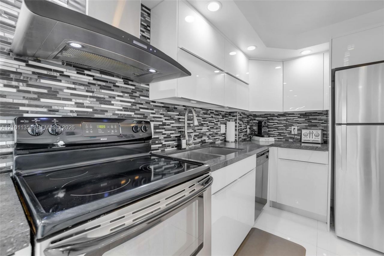3031 N Ocean Blvd , Unit 604, Fort Lauderdale, FL 33308 Photo