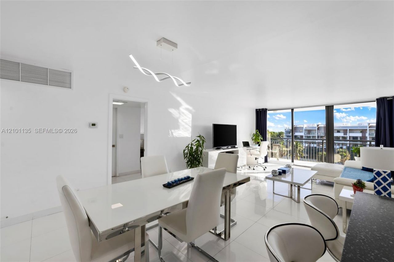 3031 N Ocean Blvd , Unit 604, Fort Lauderdale, FL 33308 Photo
