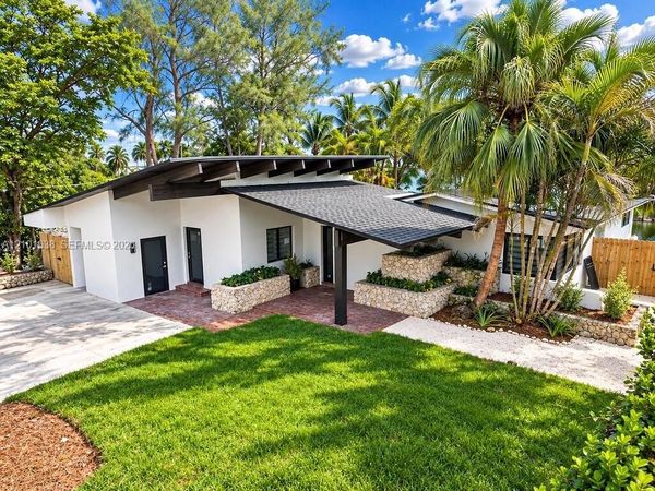 5600 SW 55th St , Davie, FL 33314