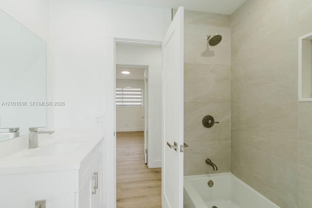 5600 SW 55th St , Davie, FL 33314 Photo