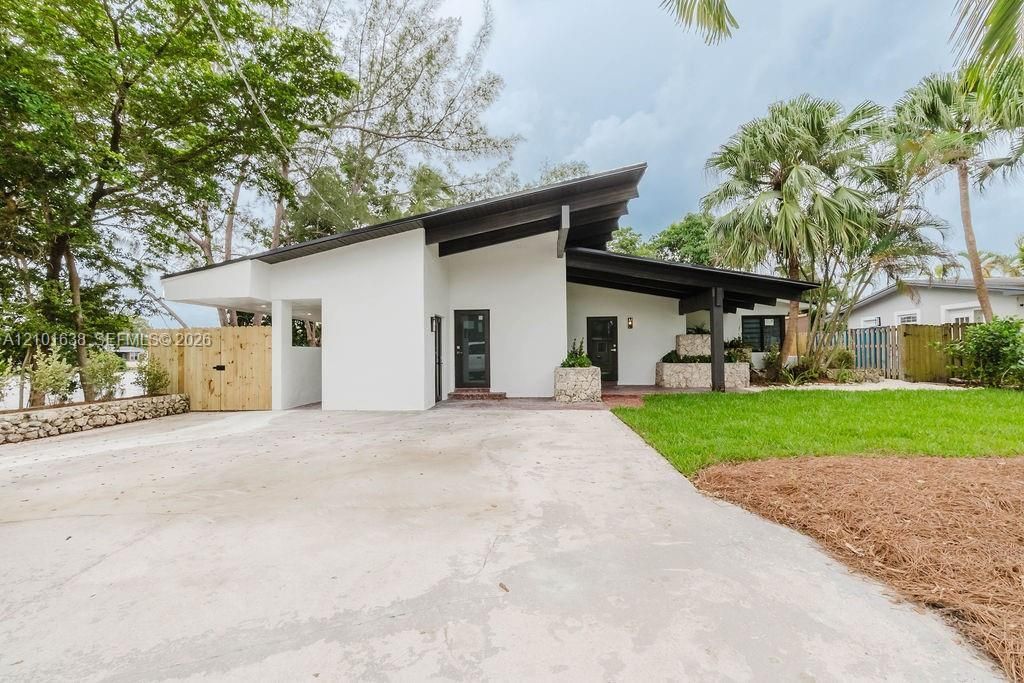 5600 SW 55th St , Davie, FL 33314 Photo