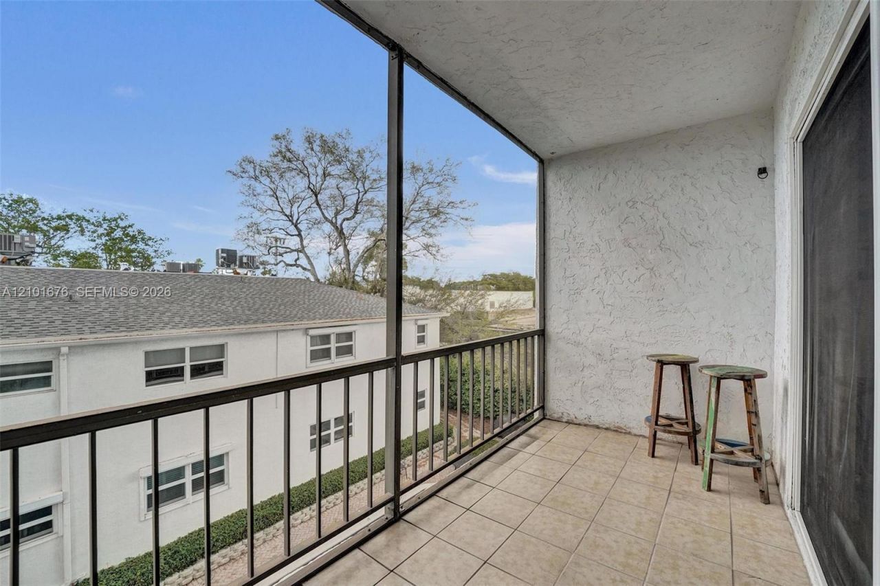 1212 SE 2nd Ct , Unit 301, Fort Lauderdale, FL 33301 Photo