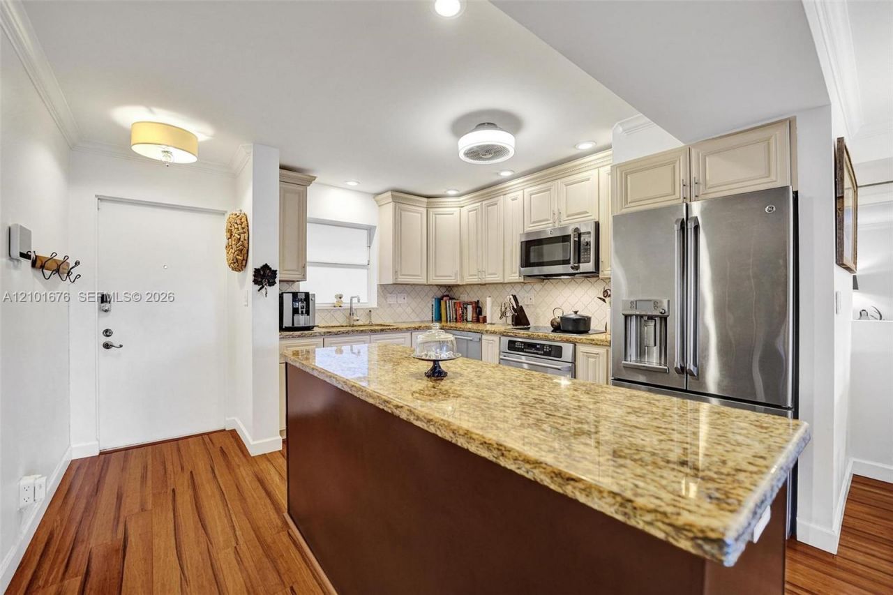 1212 SE 2nd Ct , Unit 301, Fort Lauderdale, FL 33301 Photo