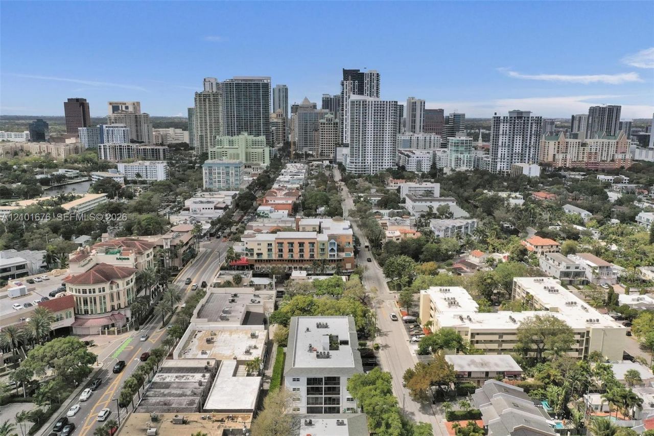 1212 SE 2nd Ct , Unit 301, Fort Lauderdale, FL 33301 Photo