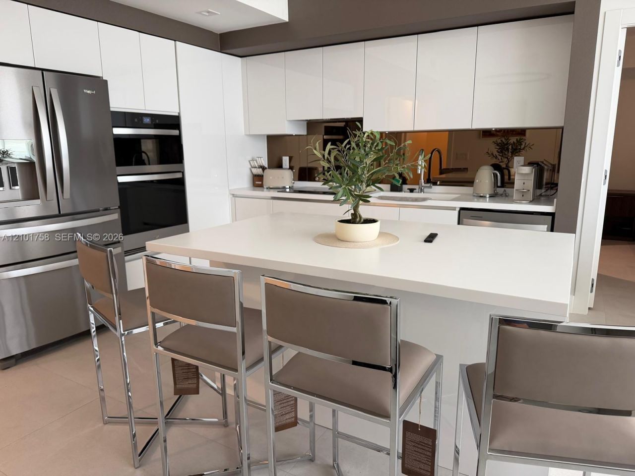 1170 E Hallandale Beach Blvd, Unit 1107, Hallandale Beach, FL 33009 Photo