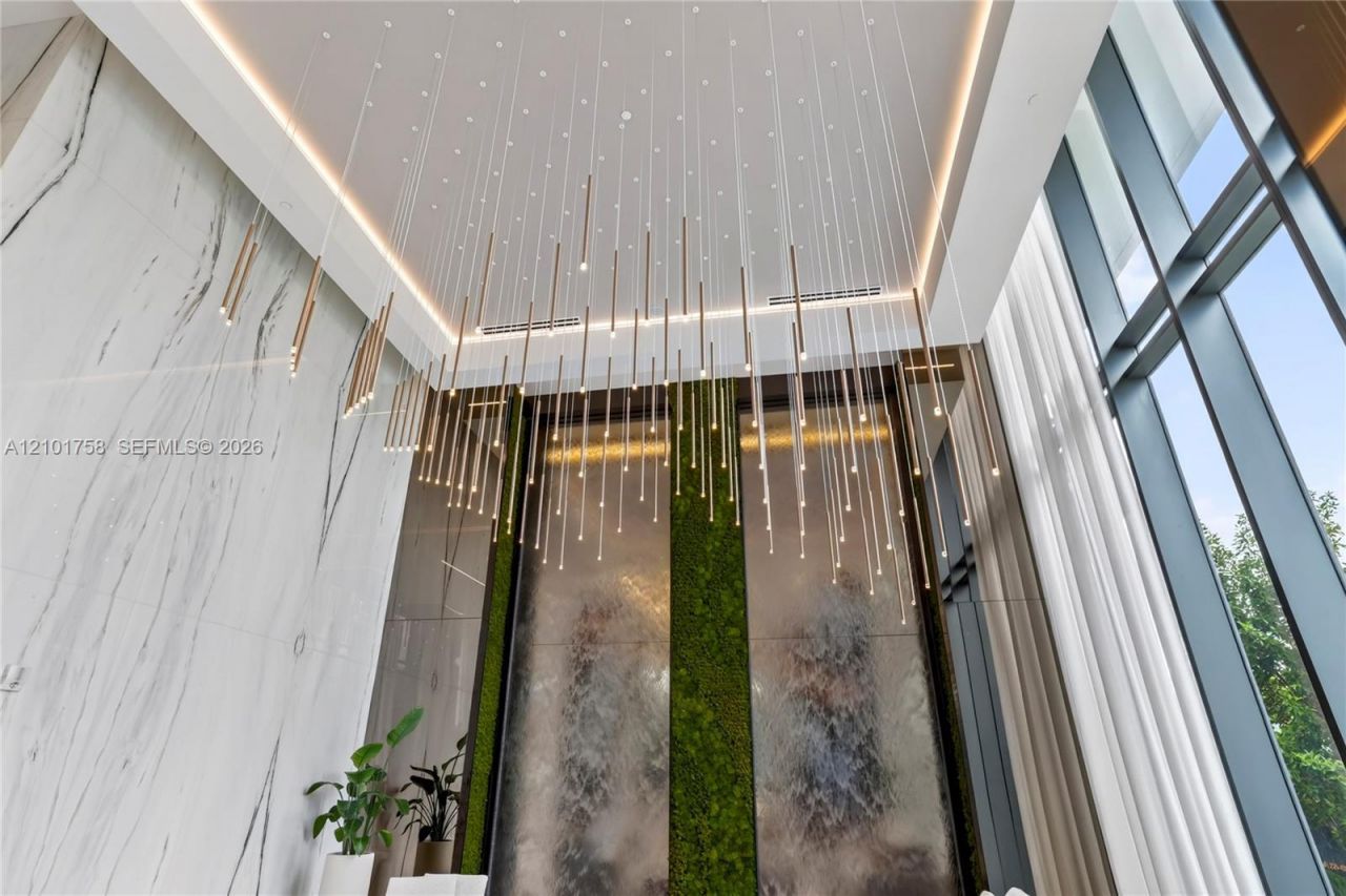1170 E Hallandale Beach Blvd, Unit 1107, Hallandale Beach, FL 33009 Photo