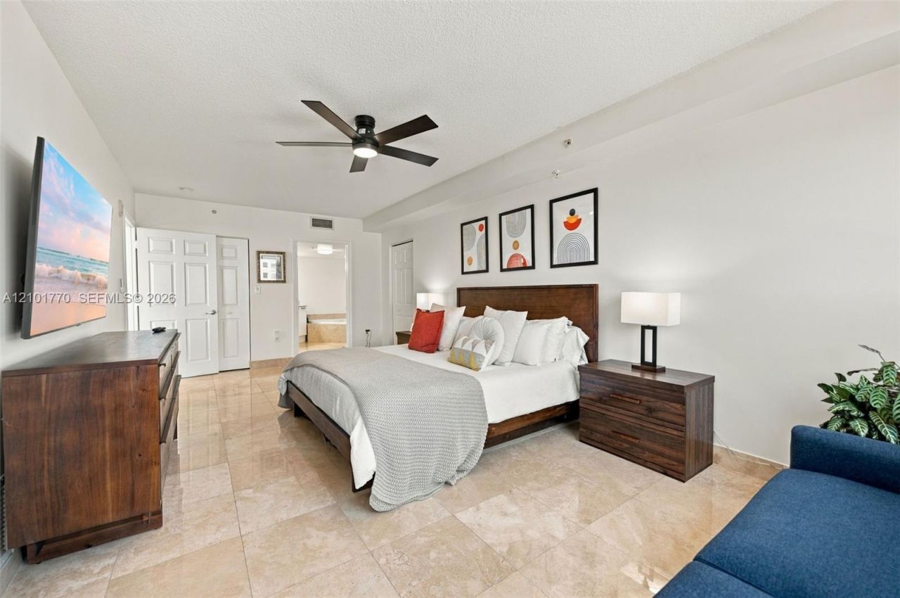 2001 Ocean Blvd, Unit 701, Fort Lauderdale, FL 33305 Photo