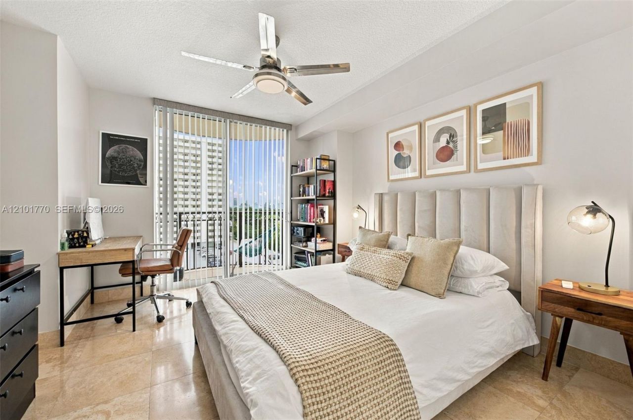 2001 Ocean Blvd, Unit 701, Fort Lauderdale, FL 33305 Photo