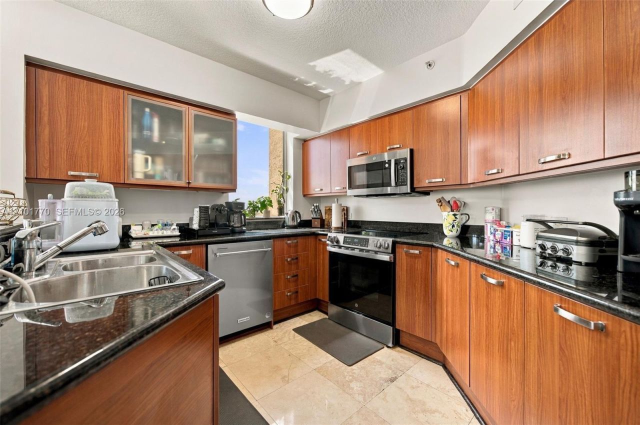 2001 Ocean Blvd, Unit 701, Fort Lauderdale, FL 33305 Photo