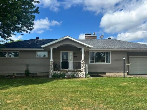 203 Wyandotte Road, Hoyt Lakes, MN 55750